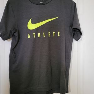 Boys Nike Dri Fit T-shirt, XL, Gray
